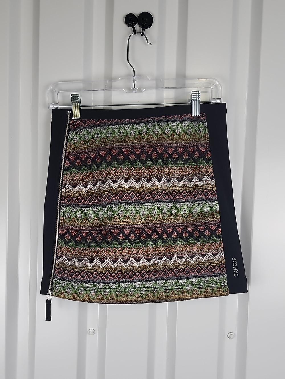 Skhoop Patsy Multicolor Knit Mini Skirt Black Stretch Side Panels XS NWT Apres'